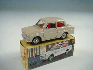 Lot 437 - DINKY TOYS FRANCE (1)
