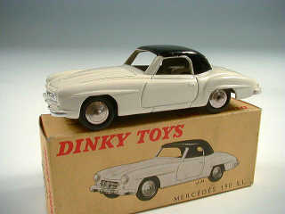 Lot 456 - DINKY TOYS (FRANCE) (1)
