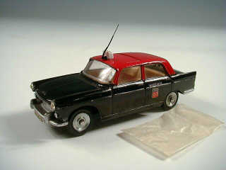 Lot 459 - DINKY TOYS FRANCE (1)