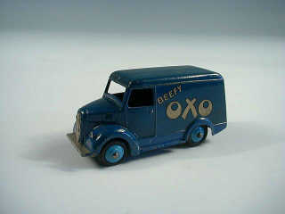 Lot 554 - DINKY TOYS (GB) (1)