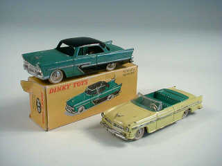Lot 458 - DINKY TOYS (FRANCE) (2)