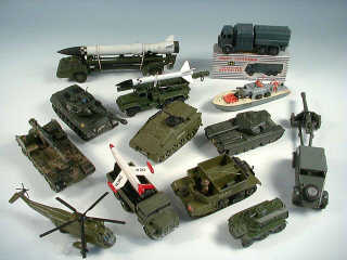 Lot 815 - DINKY TOYS (GB) (13)