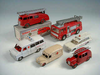 Lot 821 - DINKY TOYS GB (6)