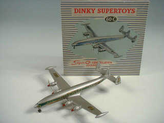 Lot 826 - DINKY TOYS FRANCE (1)