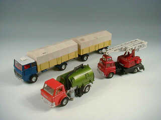Lot 599 - DINKY TOYS GB (3)