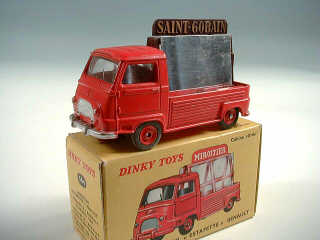 Lot 869 - DINKY TOYS FRANCE (1)