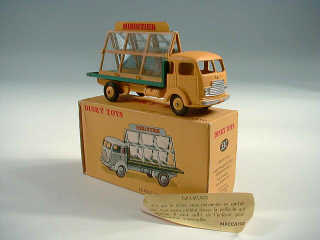 Lot 866 - DINKY TOYS FRANCE (1)