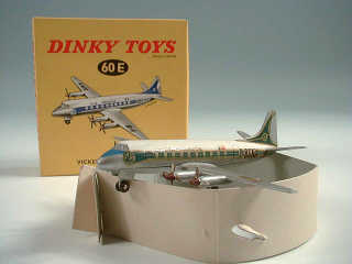 Lot 828 - DINKY TOYS FRANCE (1)