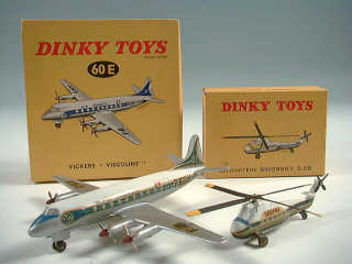 Lot 829 - DINKY TOYS FRANCE (2)