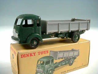 Lot 865 - DINKY TOYS FRANCE (1)