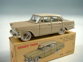 Lot 363 - DINKY TOYS FRANCE (1)