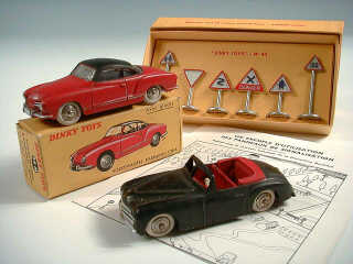 Lot 461 - DINKY TOYS (FRANCE) (3)