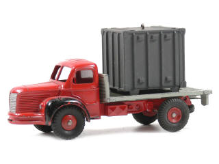 Lot 313 - DINKY TOYS (FRANCE) (1)