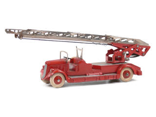 Lot 321 - DINKY TOYS (FRANCE) (1)
