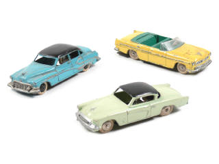 Lot 373 - DINKY TOYS (FRANCE) (3)