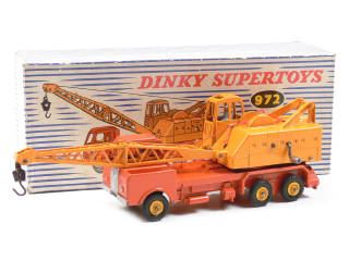 Lot 324 - DINKY TOYS (FRANCE) (1)