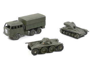 Lot 376 - DINKY TOYS (FRANCE) (3)