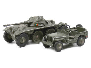 Lot 363 - DINKY TOYS (FRANCE) (2)