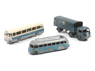 Lot 380 - DINKY TOYS (FRANCE) (3)