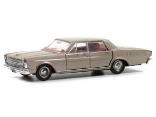 Lot 305 - DINKY TOYS (FRANCE) (1)