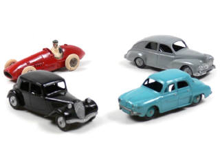 Lot 395 - DINKY TOYS (FRANCE) (4)