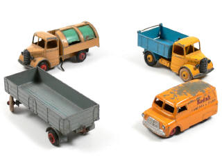 Lot 436 - DINKY TOYS (GB) (4)