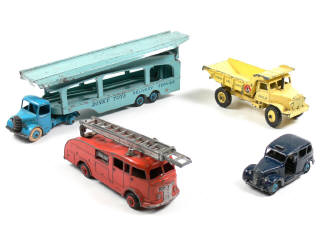Lot 439 - DINKY TOYS (GB) (4)