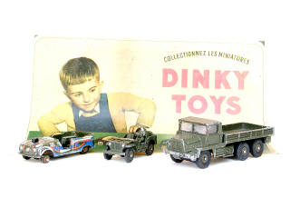 Lot 106 - DINKY TOYS (FRANCE) (4)