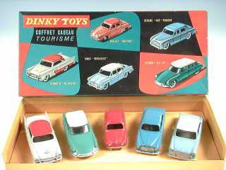 Lot 420 - DINKY TOYS (FRANCE) (6)