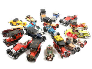 Lot 330 - DIVERS (20)