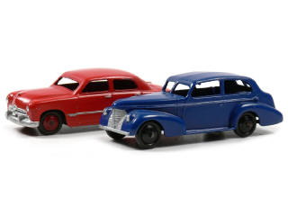 Lot 626 - DINKY TOYS (GB) (2)