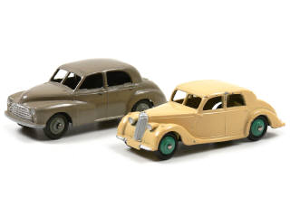 Lot 630 - DINKY TOYS (GB) (2)