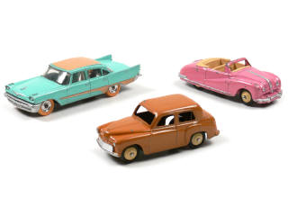 Lot 663 - DINKY TOYS (GB) (3)