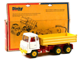 Lot 602 - DINKY TOYS (GB) (1)