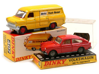 Lot 650 - DINKY TOYS (GB) (2)