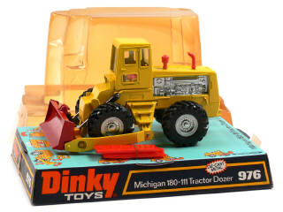 Lot 606 - DINKY TOYS (GB) (1)