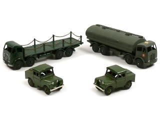 Lot 688 - DINKY TOYS (GB) (4)