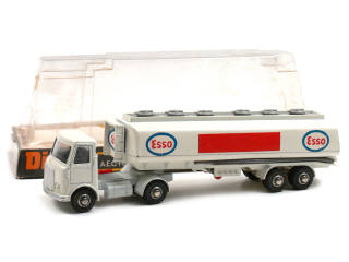 Lot 598 - DINKY TOYS (GB) (1)