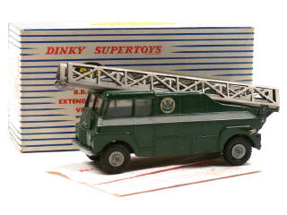 Lot 236 - DINKY TOYS (GB) (1)