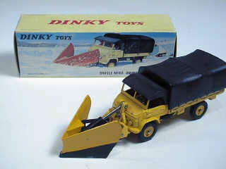 Lot 218 - DINKY TOYS FRANCE (1)