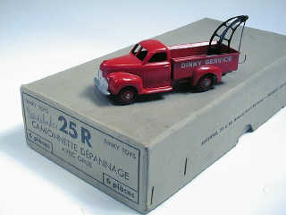 Lot 209 - DINKY TOYS (FRANCE) (2)