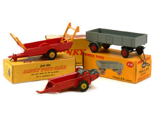 Lot 325 - DINKY TOYS (GB) (3)