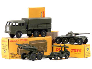 Lot 273 - DINKY TOYS (FRANCE) (4)