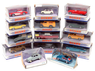Lot 377 - DINKY MATCHBOX (19)