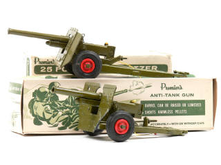 Lot 621 - PREMIER'S (JAPON) (2)