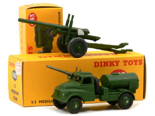 Lot 313 - DINKY TOYS (GB) (2)