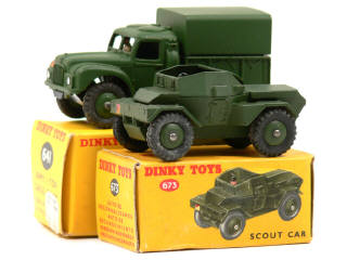 Lot 312 - DINKY TOYS (GB) (2)