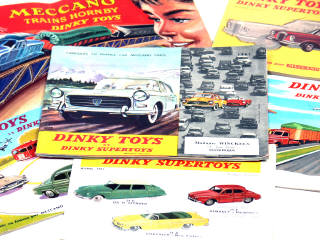 Lot 280 - DINKY TOYS (FRANCE) (6)