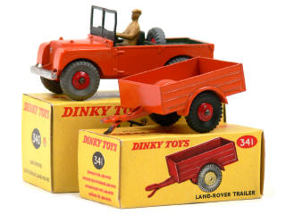 Lot 307 - DINKY TOYS (GB) (2)