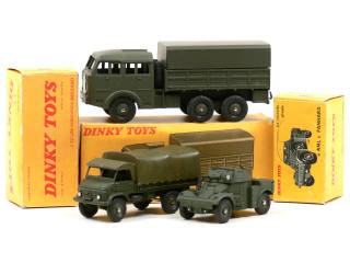 Lot 269 - DINKY TOYS (FRANCE) (3)
